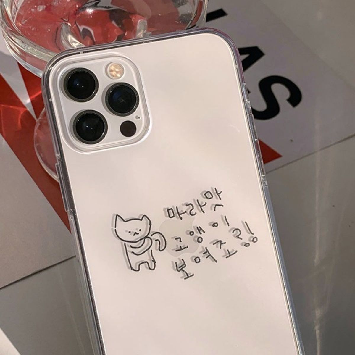 위드썸(WITHSOME) 엉망 진창 마라 고앵이 폰 케이스