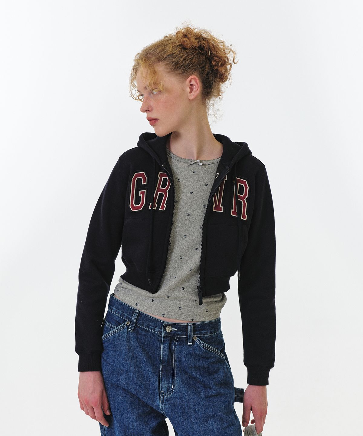 그로브(GROVE) GRVR CROP HOODIE ZIP-UP (NAVY)