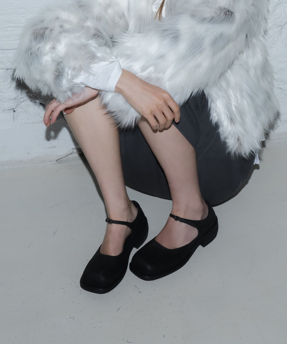 이크닉(IHCNIK) 006 square mary jane pumps