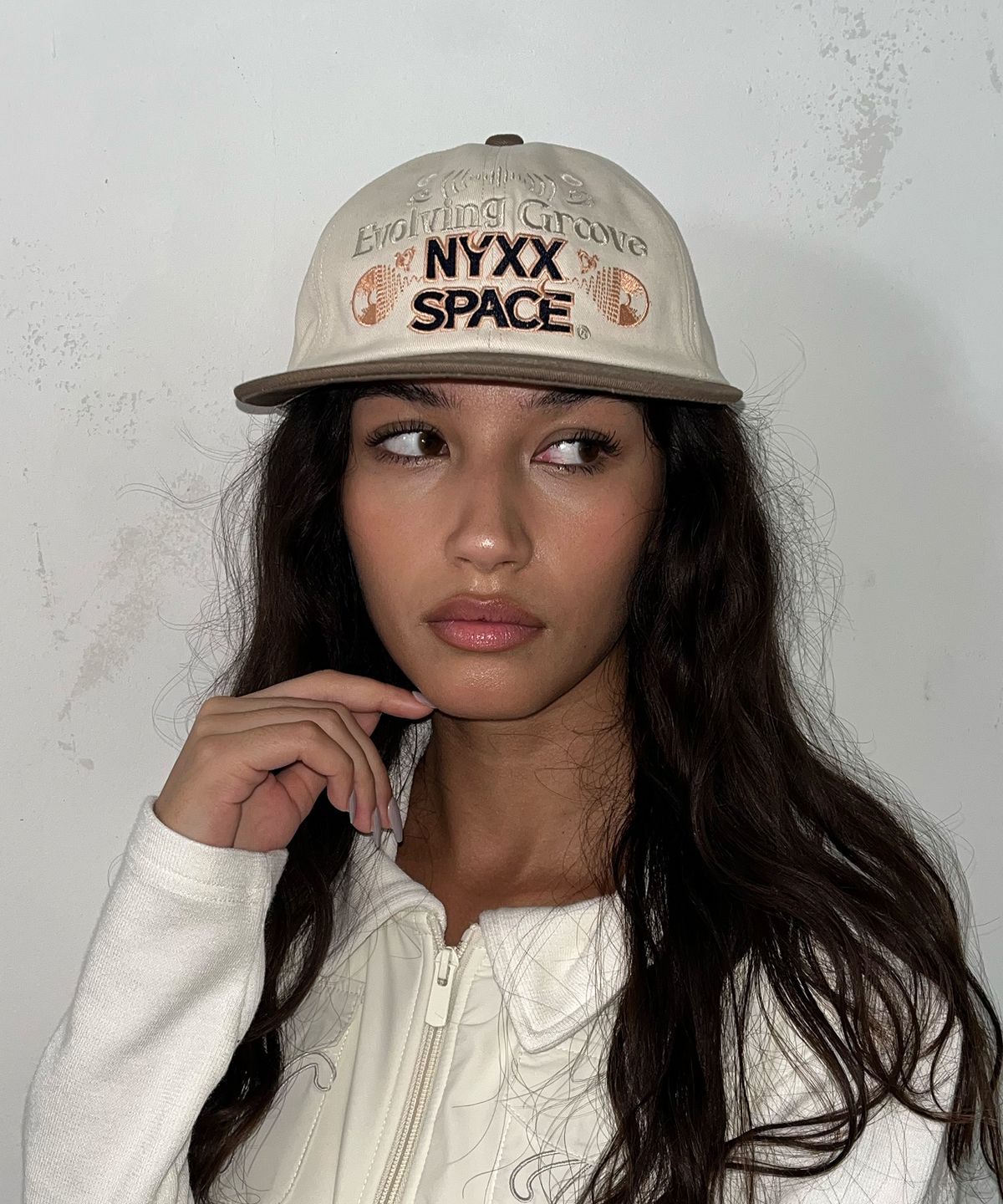 엔와이엑스엑스(NYXX) E.G CAP IVORY