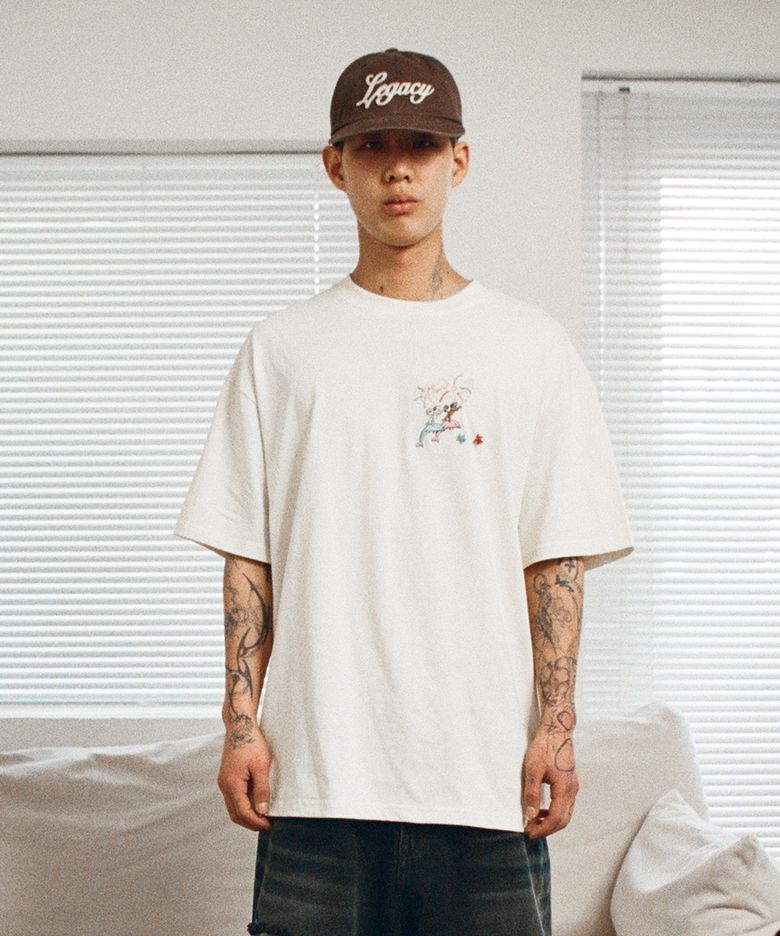 [COLLECTION LINE] 핸드 메이드 비즈 디테일 워싱 반팔 티셔츠 워시드 아이보리