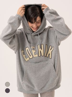 아플리케 자수 후드 티셔츠