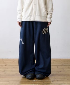 TCM on sweat pants (navy)