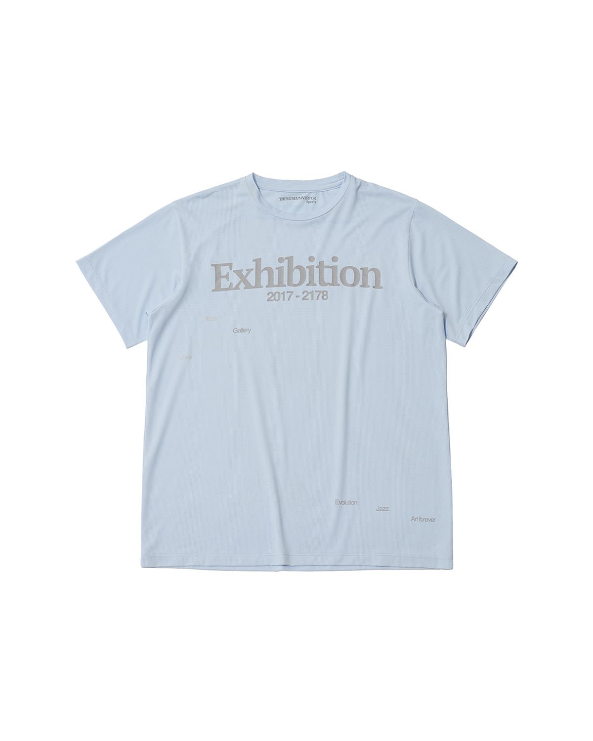 더뮤지엄비지터(THEMUSEUMVISITOR) EXHIBITION GRAPHIC RUNNING T-SHIRT (SKY BLUE)