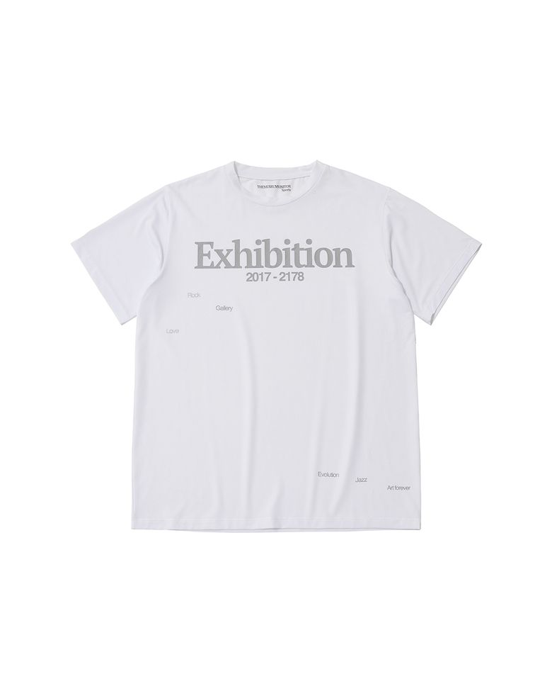 EXHIBITION GRAPHIC RUNNING T-SHIRT (WHITE)