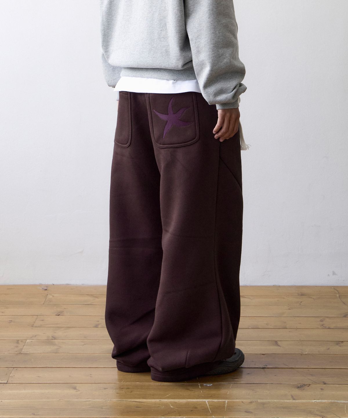 더콜디스트모먼트(THE COLDEST MOMENT) TCM starfish sweat pants (burgundy)