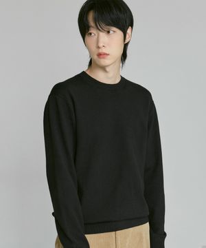 남녀공용 말랑니트 라운드넥 [블랙]_ZZ4SW070