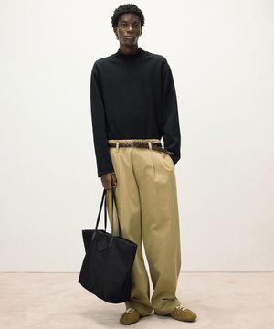 에센셜 모크넥 롱슬리브 블랙 IETS5F503BK