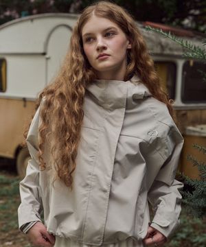 크롭 후드 윈드브레이커 크림