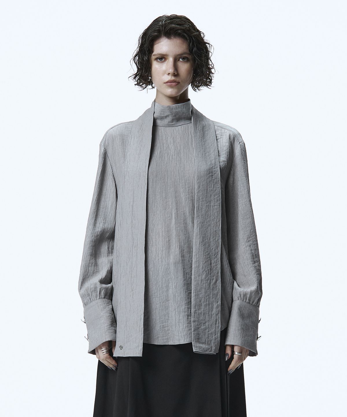 트리밍버드(TREEMINGBIRD) Tied Scarf Shirt [ Gray ]