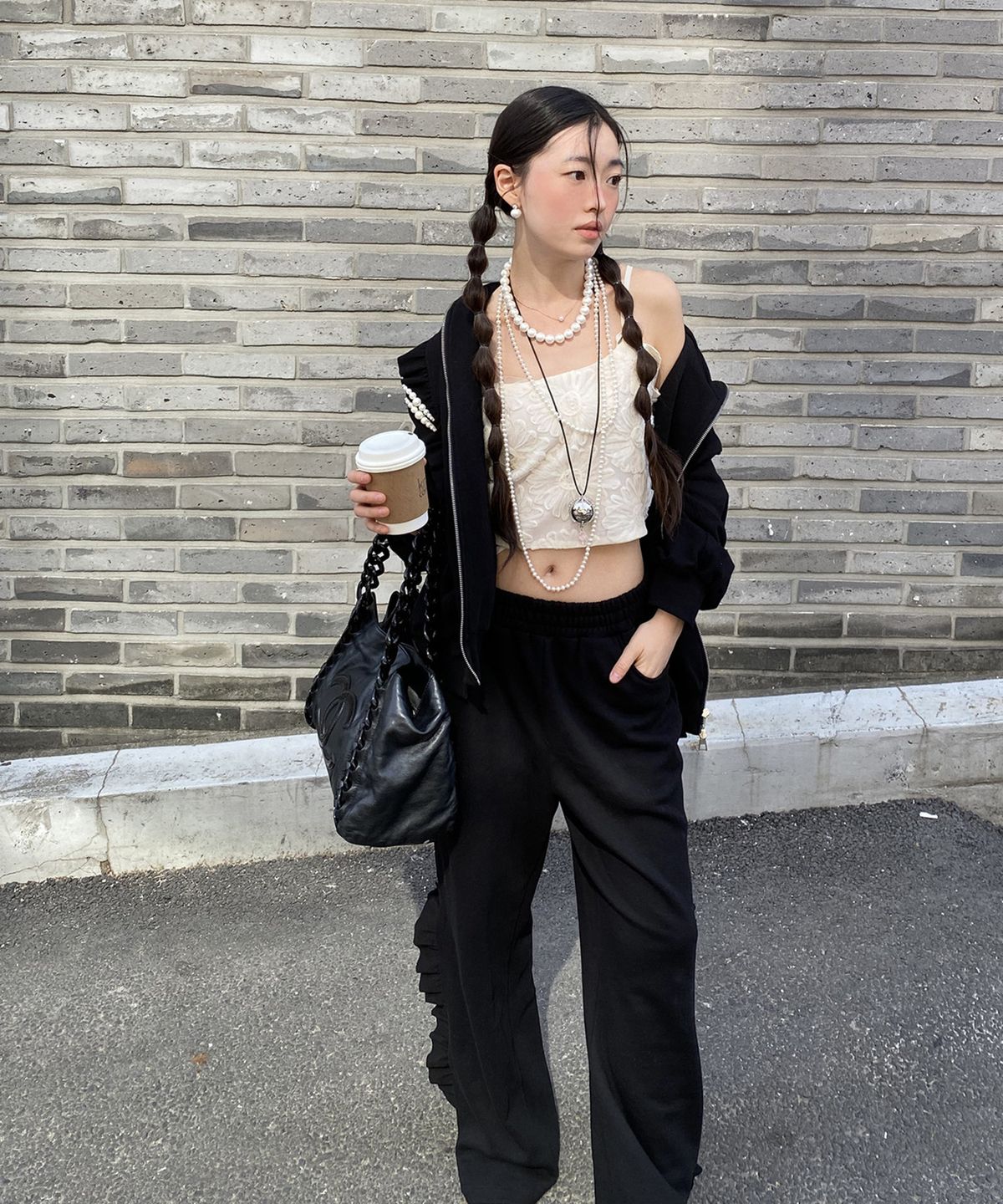 럭키슈에뜨(LUCKY CHOUETTE) Frill Colored Jersey Jumper (black)_LAUAX25110BKX
