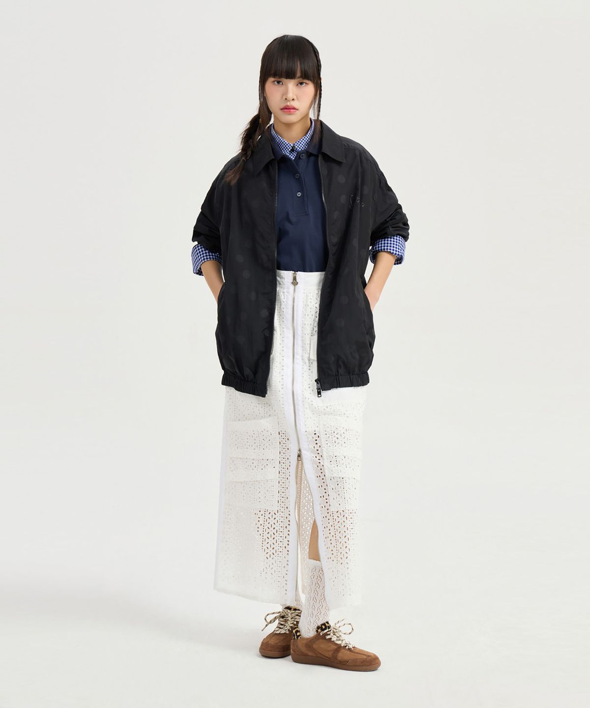 럭키슈에뜨(LUCKY CHOUETTE) Dot Print Collar Jumper (black) LFUAM25420BKX