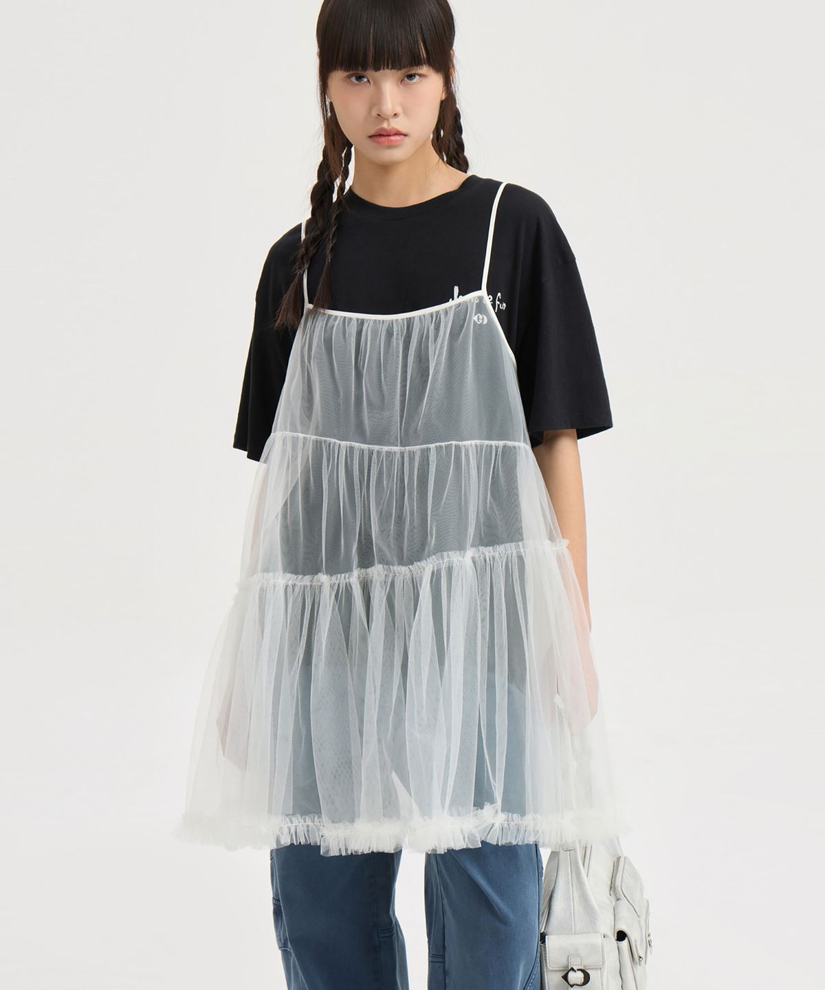 럭키슈에뜨(LUCKY CHOUETTE) Lettering Point Loose Fit Half Sleeve T-shirt (black) LFTAM25405BKX