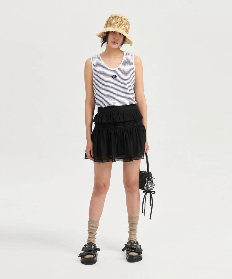 Pin Tuck Point Mini Skirt (black) LFKAM25520BKX