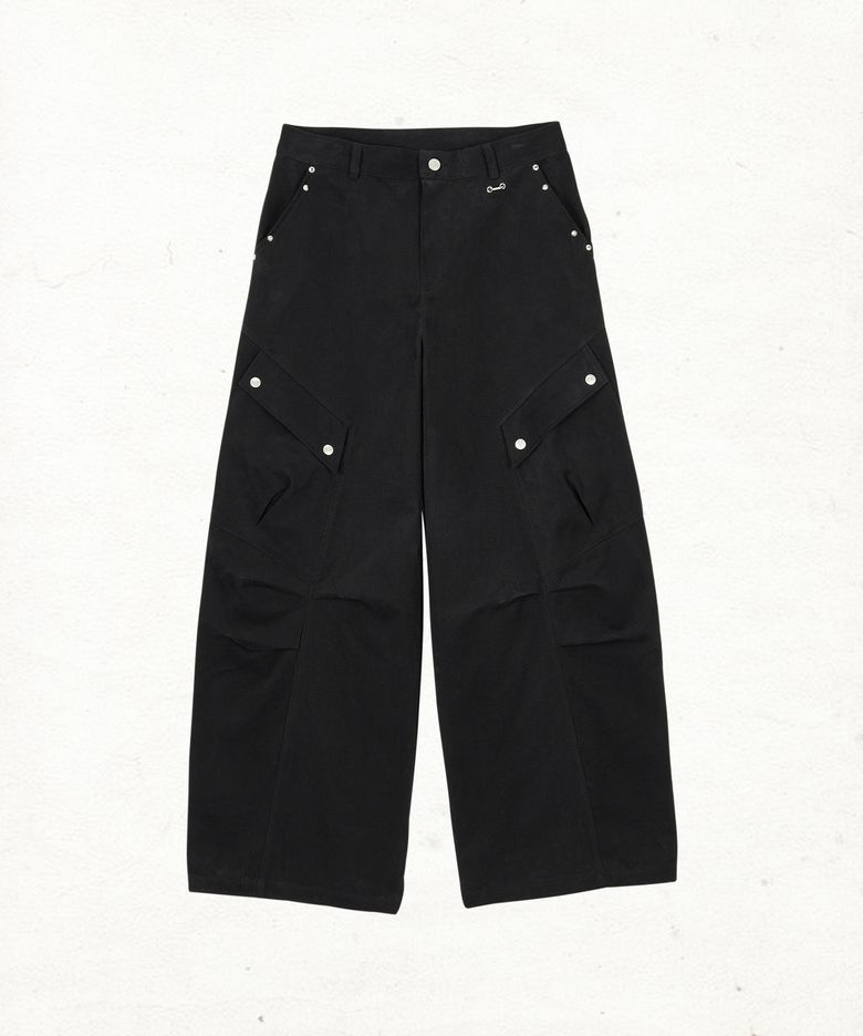 DD studded pin-tuck cargo pants (BLACK)