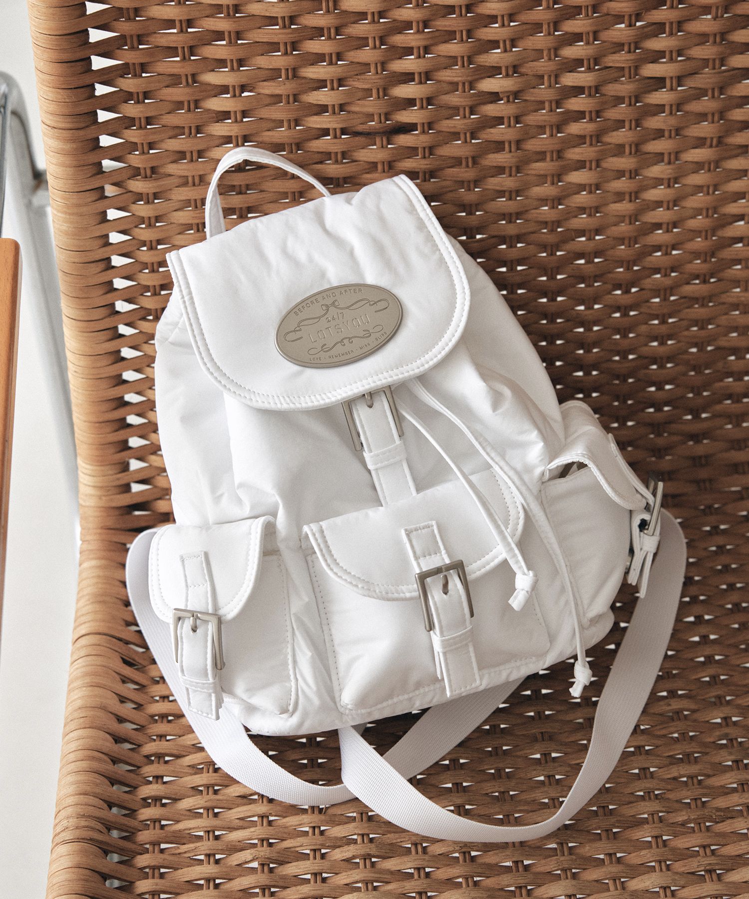 MUSINSA公式 | LOTSYOU lotsyou_Nostalgia Pooky Backpack White