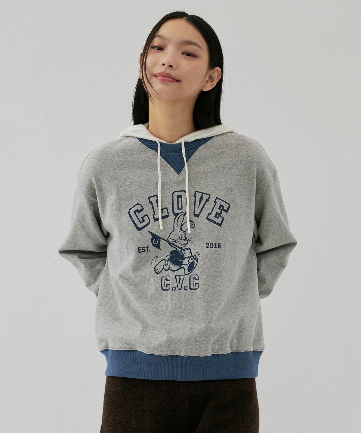 클로브(CLOVE) [25FW clove] Sporty Bunny Sweatshirt (Melange Grey)