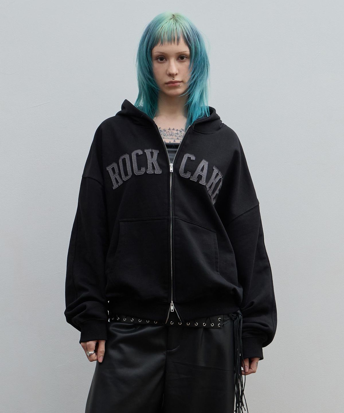 락케이크(ROCKCAKE) Arch Logo Zip Up Hoodie - Black