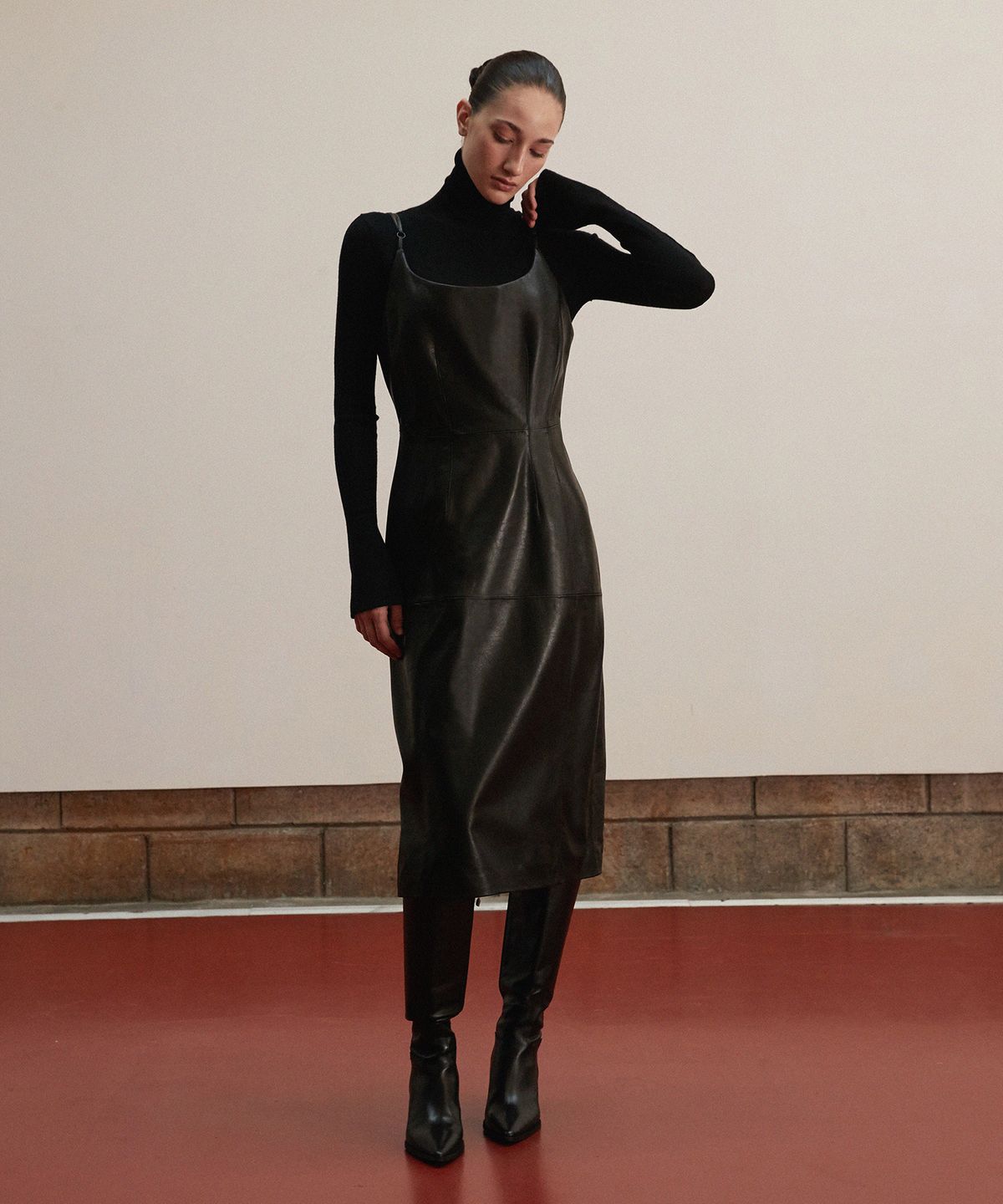 베르데마르(VERDEMAR) Lambskin Bustier Midi Dress