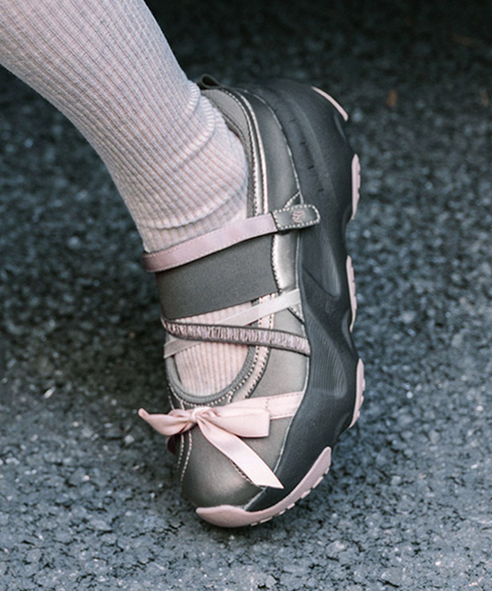 MUSINSA公式 | ROCKFISH WEATHERWEAR PUFFIN RIBBON BANDING SNEAKERS