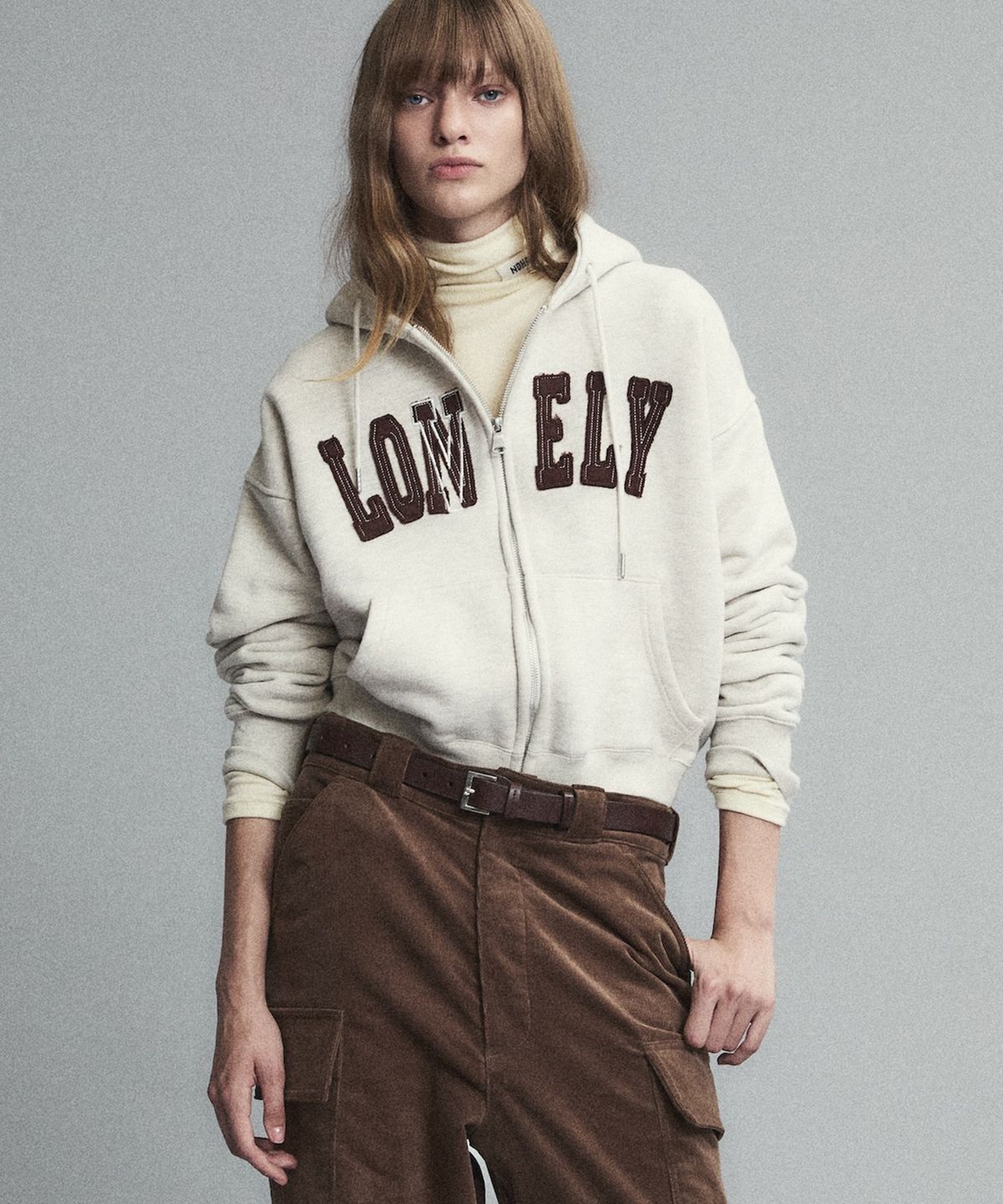 노앙(NOHANT) LONELY/LOVELY CROP HOODIE ZIP-UP OATMEAL