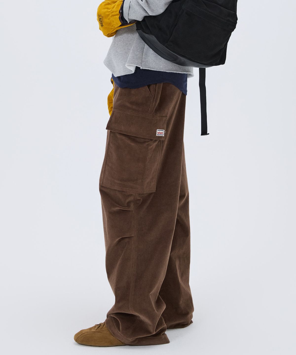 노앙(NOHANT) CORDUROY UTILITY CARGO PANTS BROWN