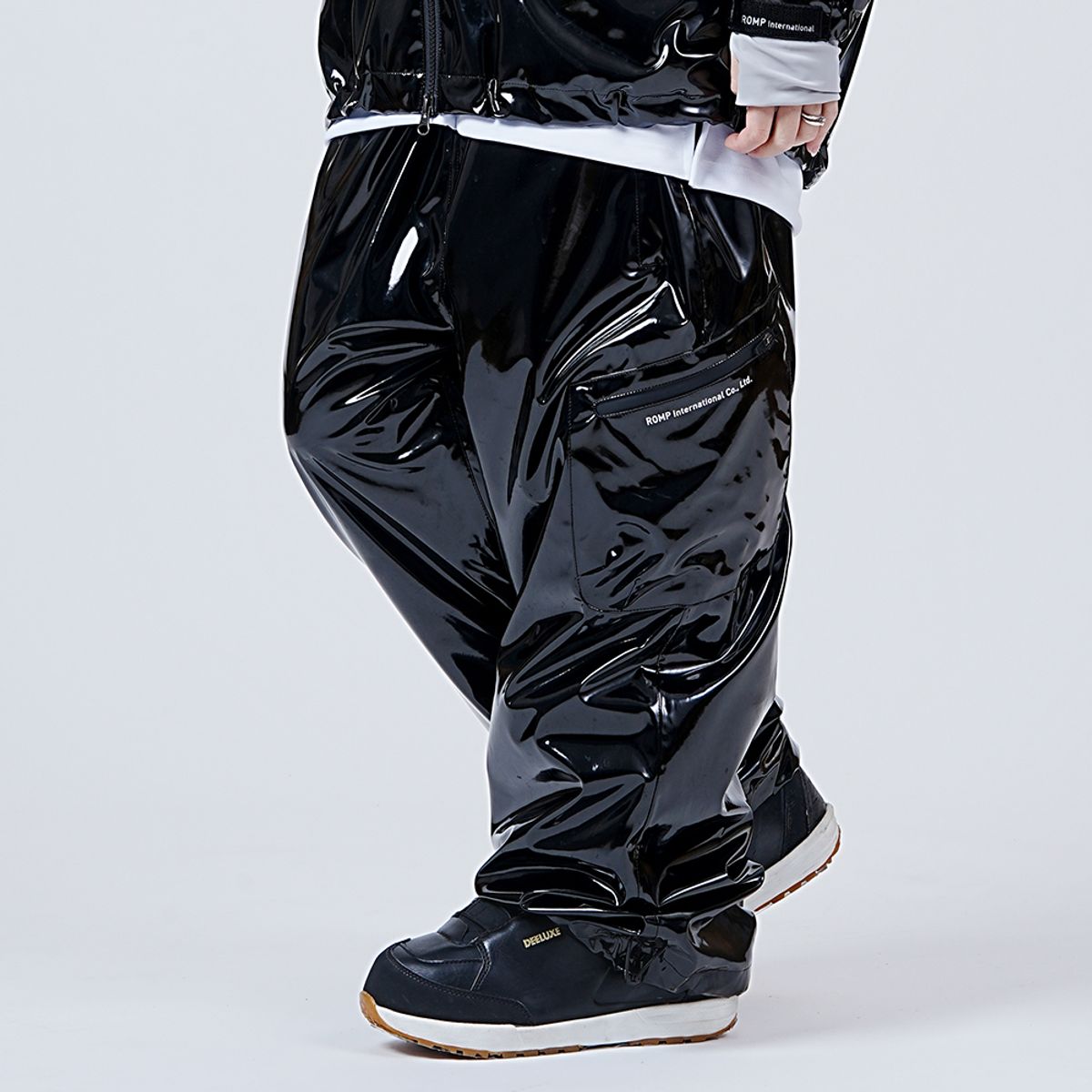 롬프(ROMP) 270 PANTS (ENAMEL BLACK)