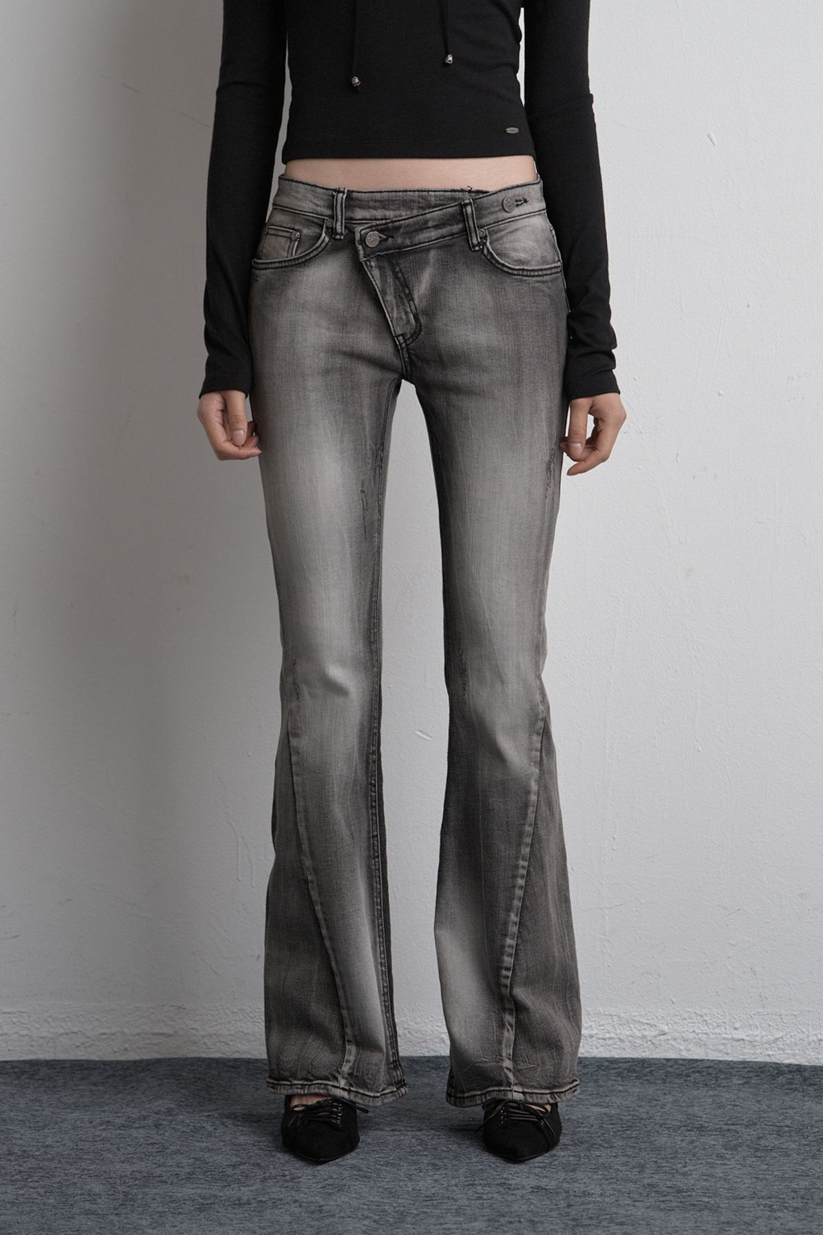 시너진(SYNERJYN) UNBALANCED BRUSH DENIM PANTS GRAY