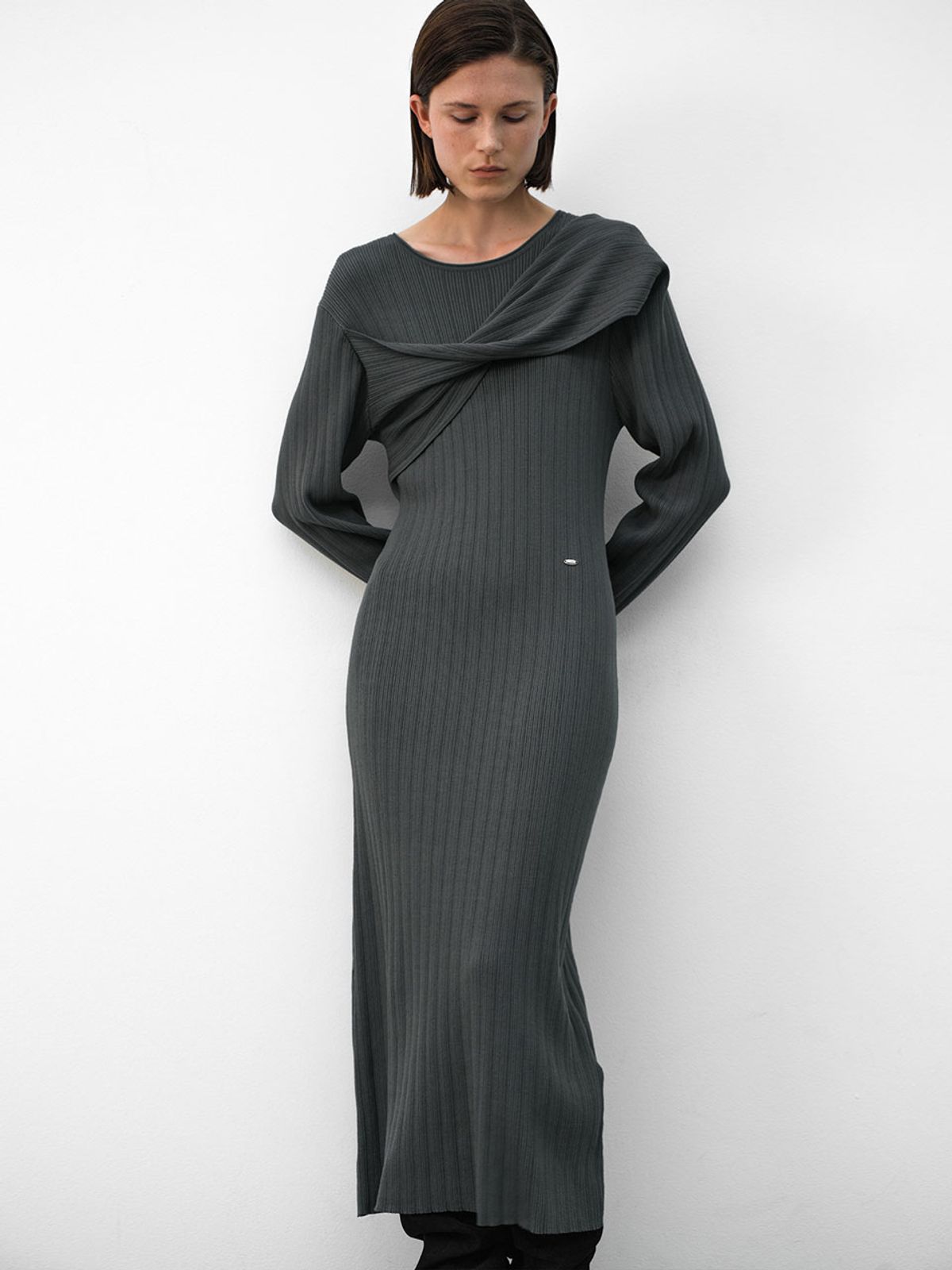아틀리에 나인(ATELIER NAIN) COLARE TWIST KNIT DRESS(OP-6297)