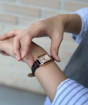 스퀘어 로마인덱스 레더 워치 로즈골드 실버 2종택1