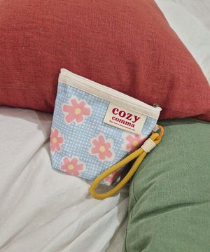 나만의 커스텀 손목 스트랩파우치_두들 코스모스