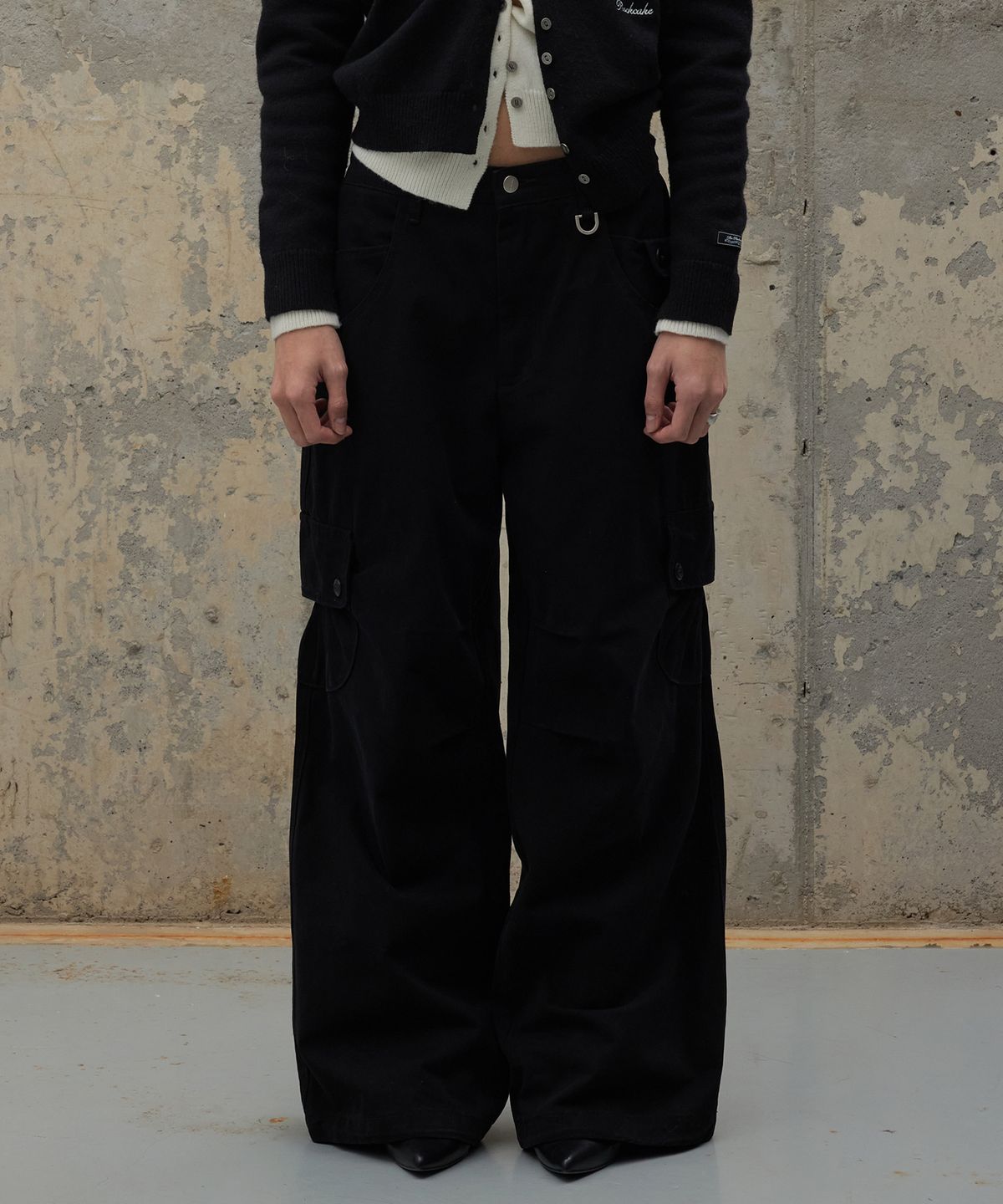 락케이크(ROCKCAKE) Draw Pocket Work Pants - Black