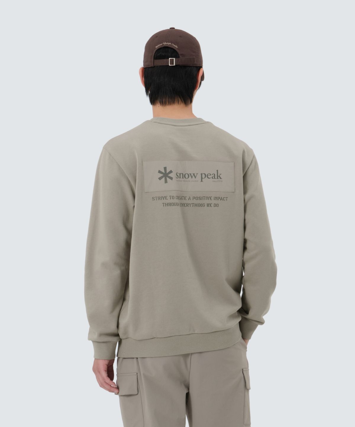 스노우피크 어패럴(SNOWPEAK APPAREL) 우븐 패치 맨투맨 (S25FMFHT24) Fog Gray
