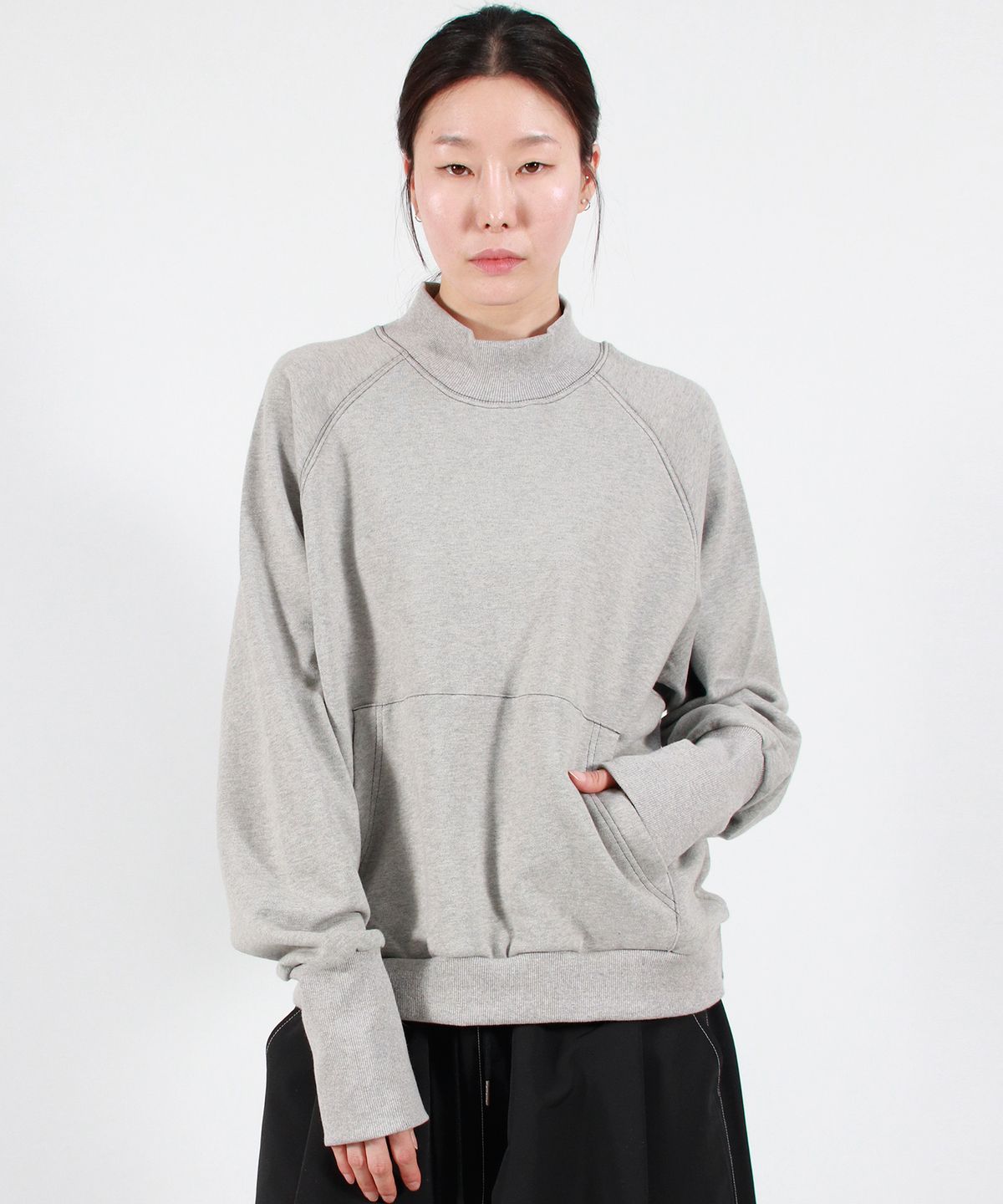 드마크(DEMARC) HIGH-NECK MEDIUM-FIT STITCH RAGLAN SWEATSHIRT -  Gray