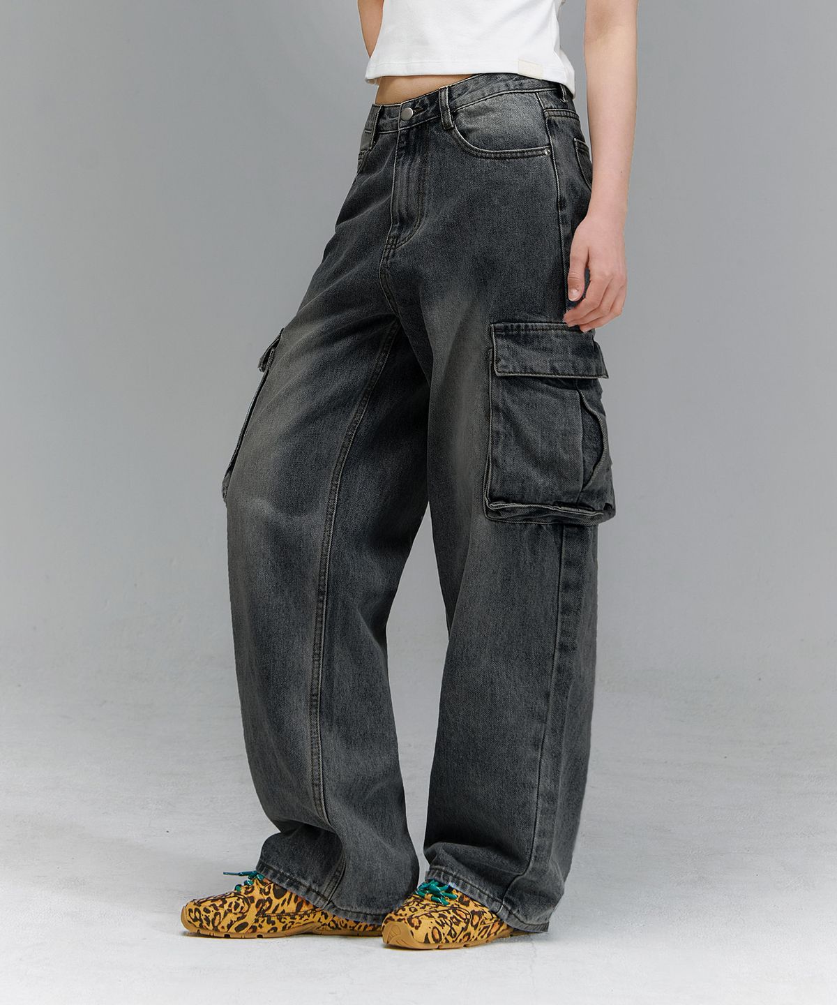 랜덤오프(RANDOMOFF) BTB : BLANK POCKET CARGO JEANS [BLACK CORE]