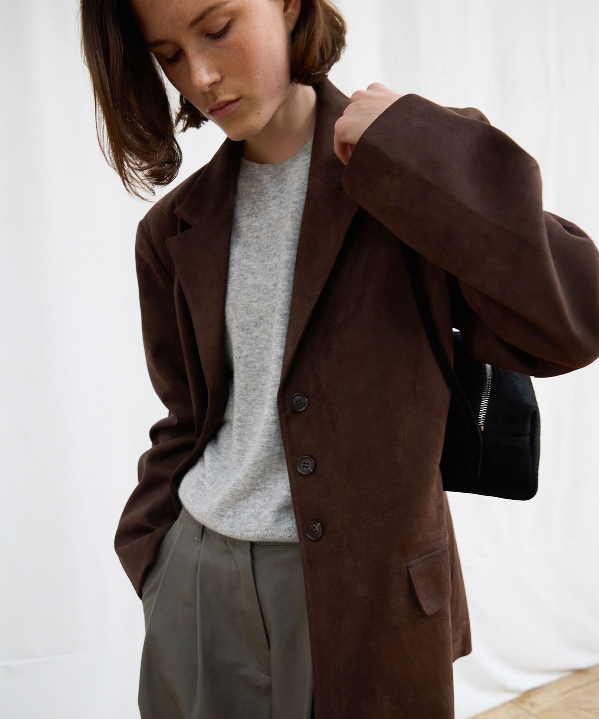 르바(LEVAR) The Classic Suede Jacket - Espresso Brown