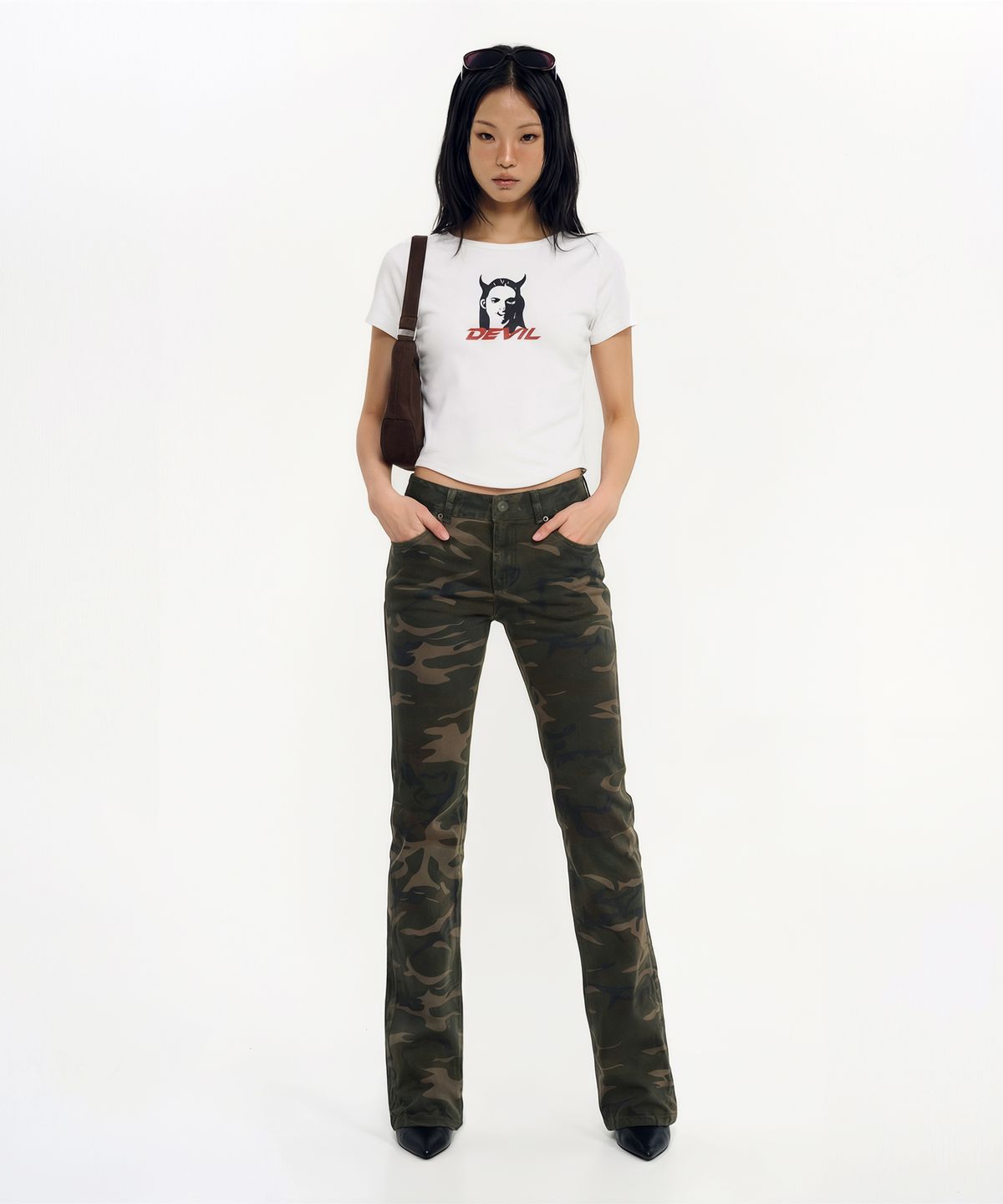 월드딜레마(WORLDDILEMA) Boot-Cut Pants (Camo)