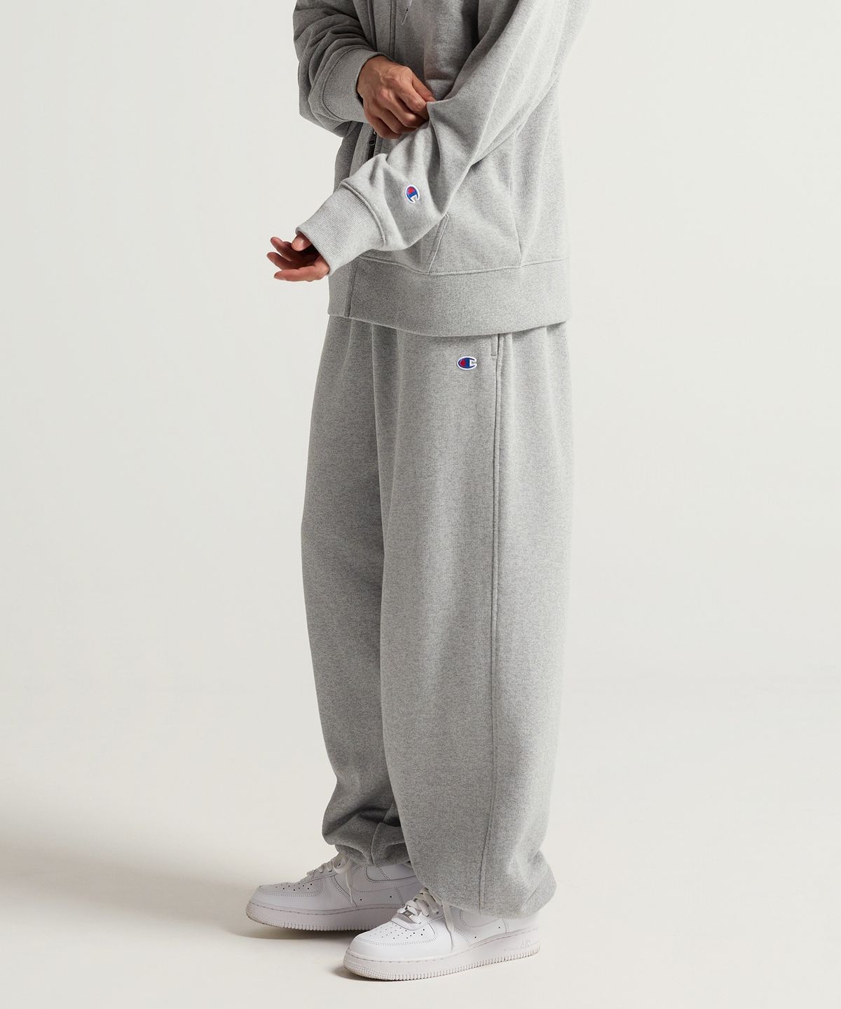 챔피온(CHAMPION) C로고 와이드핏 스웨트 조거 팬츠 Grey