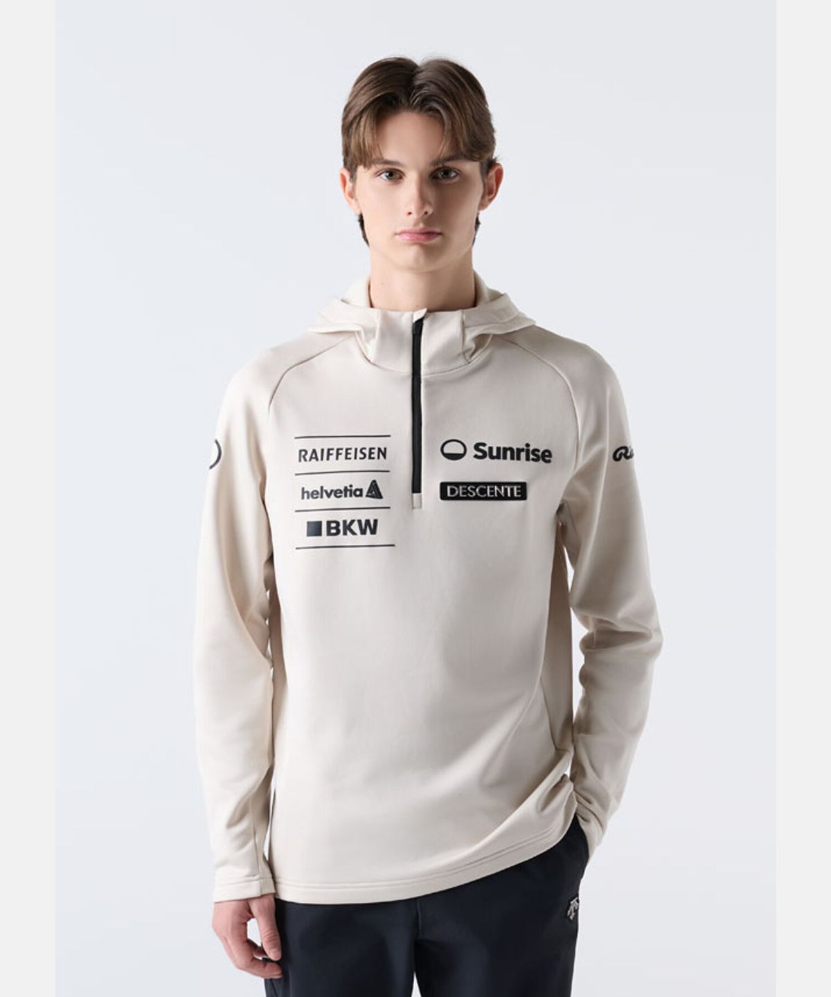 데상트(DESCENTE) 스위스 스키 기모 후드 티셔츠 라이트 베이지(SQ421SHDO1)