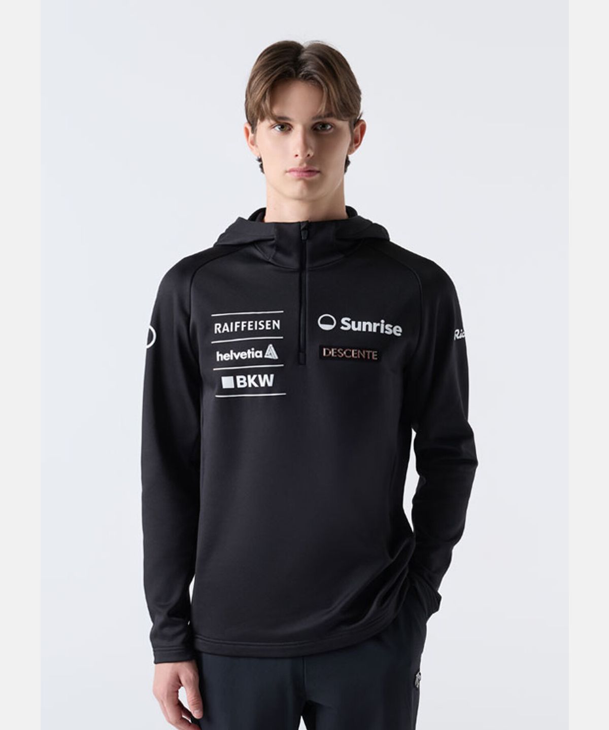 데상트(DESCENTE) 스위스 스키 기모 후드 티셔츠 블랙(SQ421SHDO1)