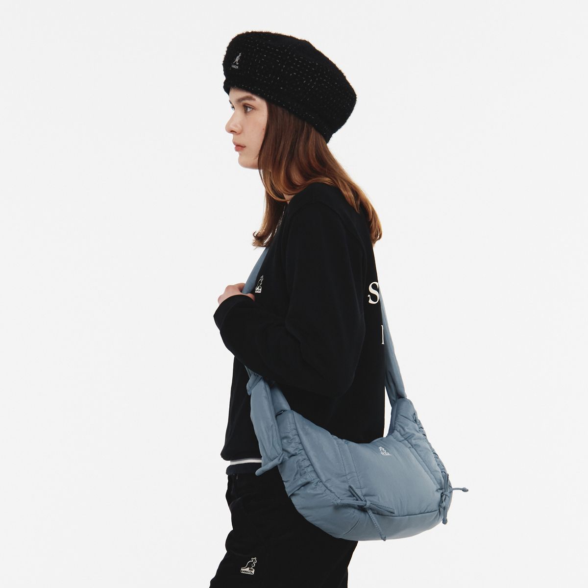 캉골(KANGOL) 글로시 라운드 크로스백 3369 블루