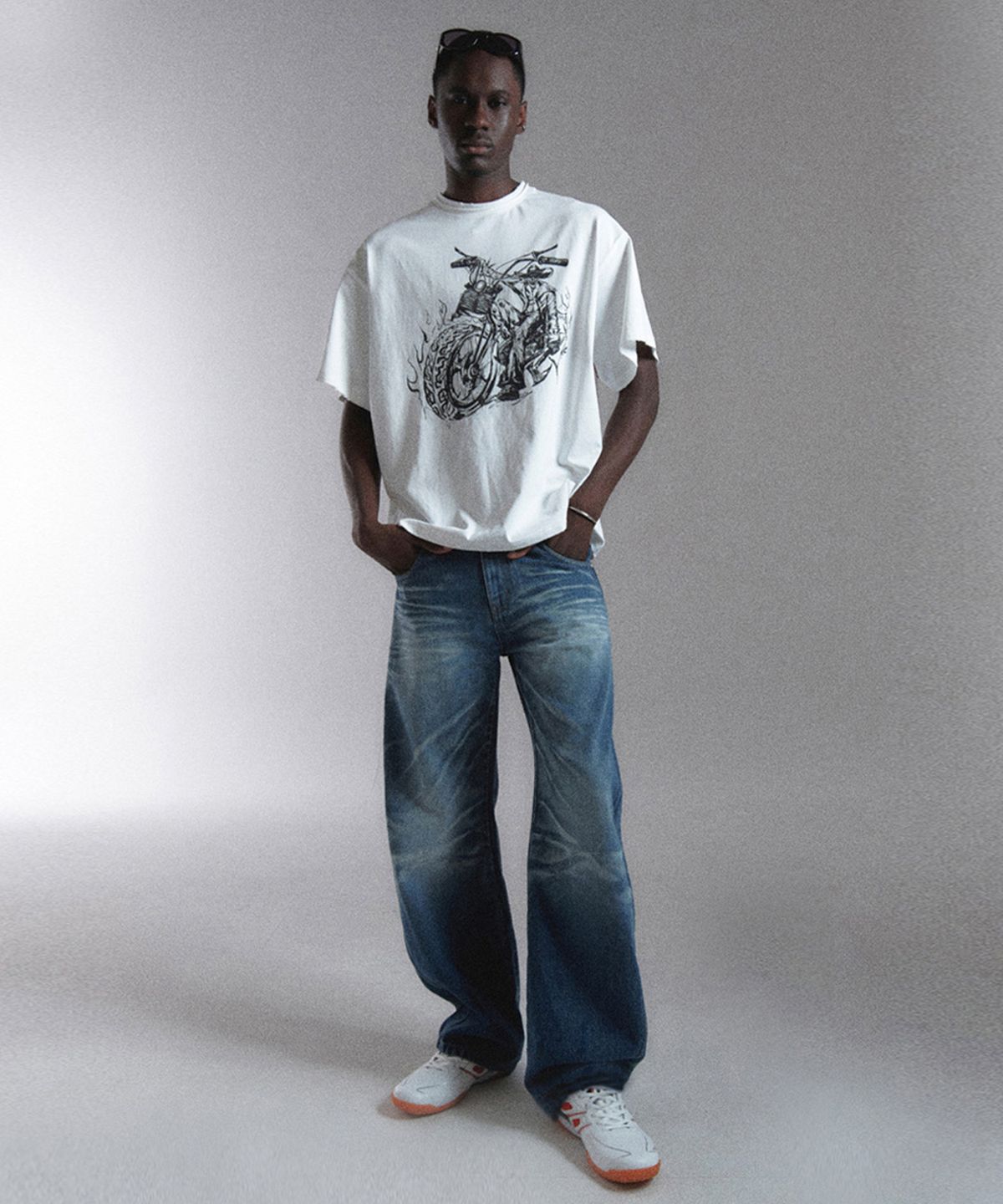 월드딜레마(WORLDDILEMA) Hand Drawing Ghost Rider Printing T-Shirts (White)