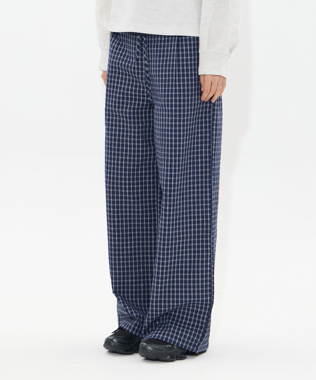 모아(MOAA) CHECKED LOUNGE PANTS (NAVY)