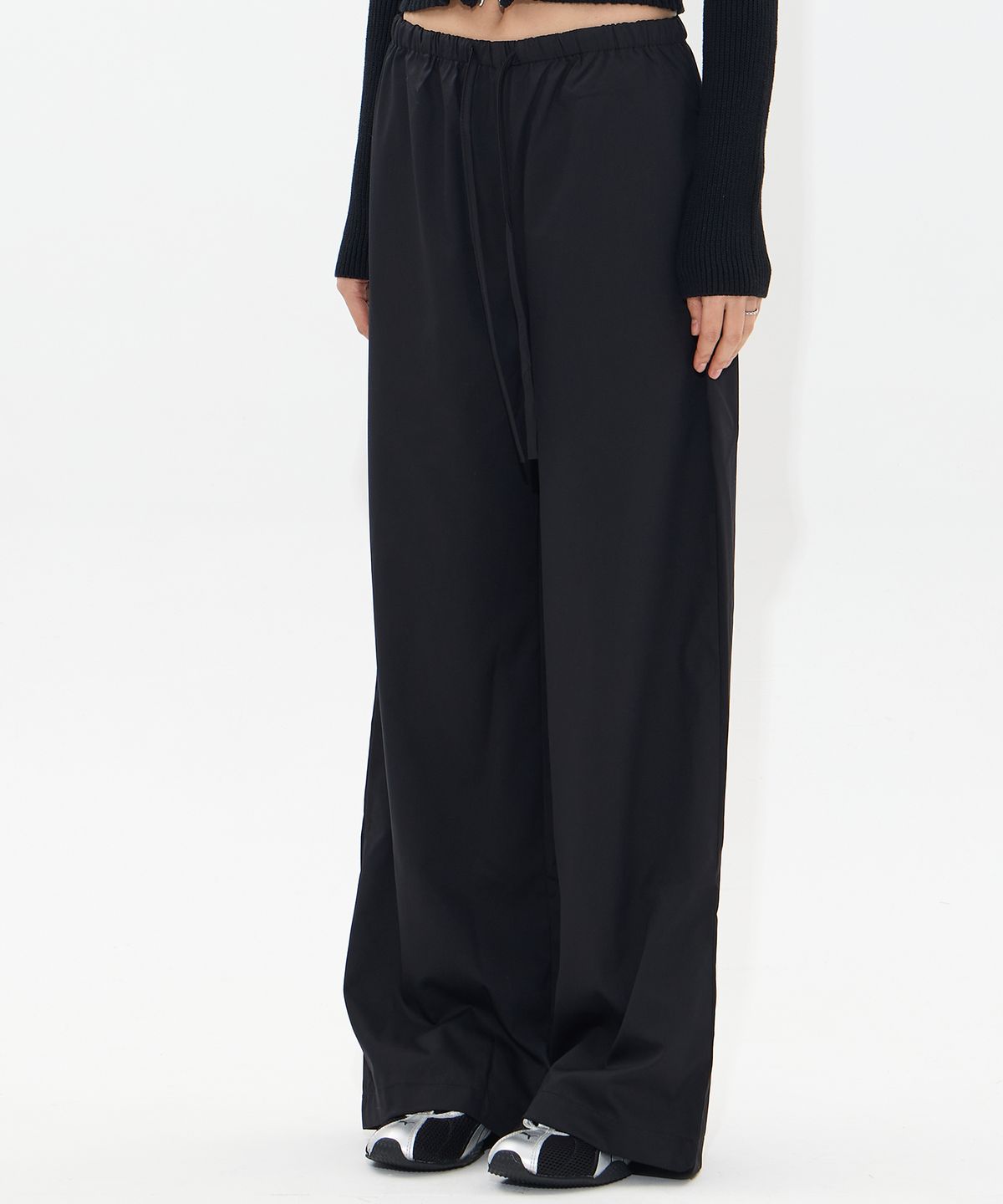 모아(MOAA) Satin Lounge Pants (BLACK)