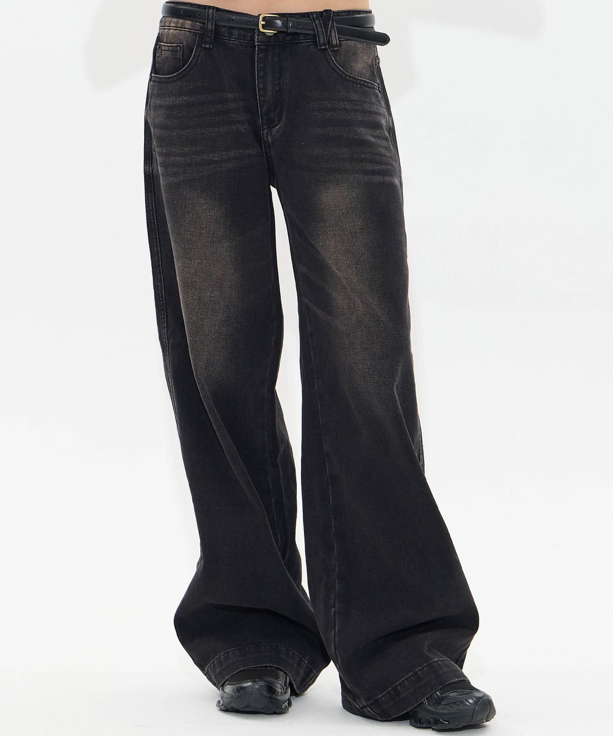 모아(MOAA) Sand fade Wide Jeans (BLACK)