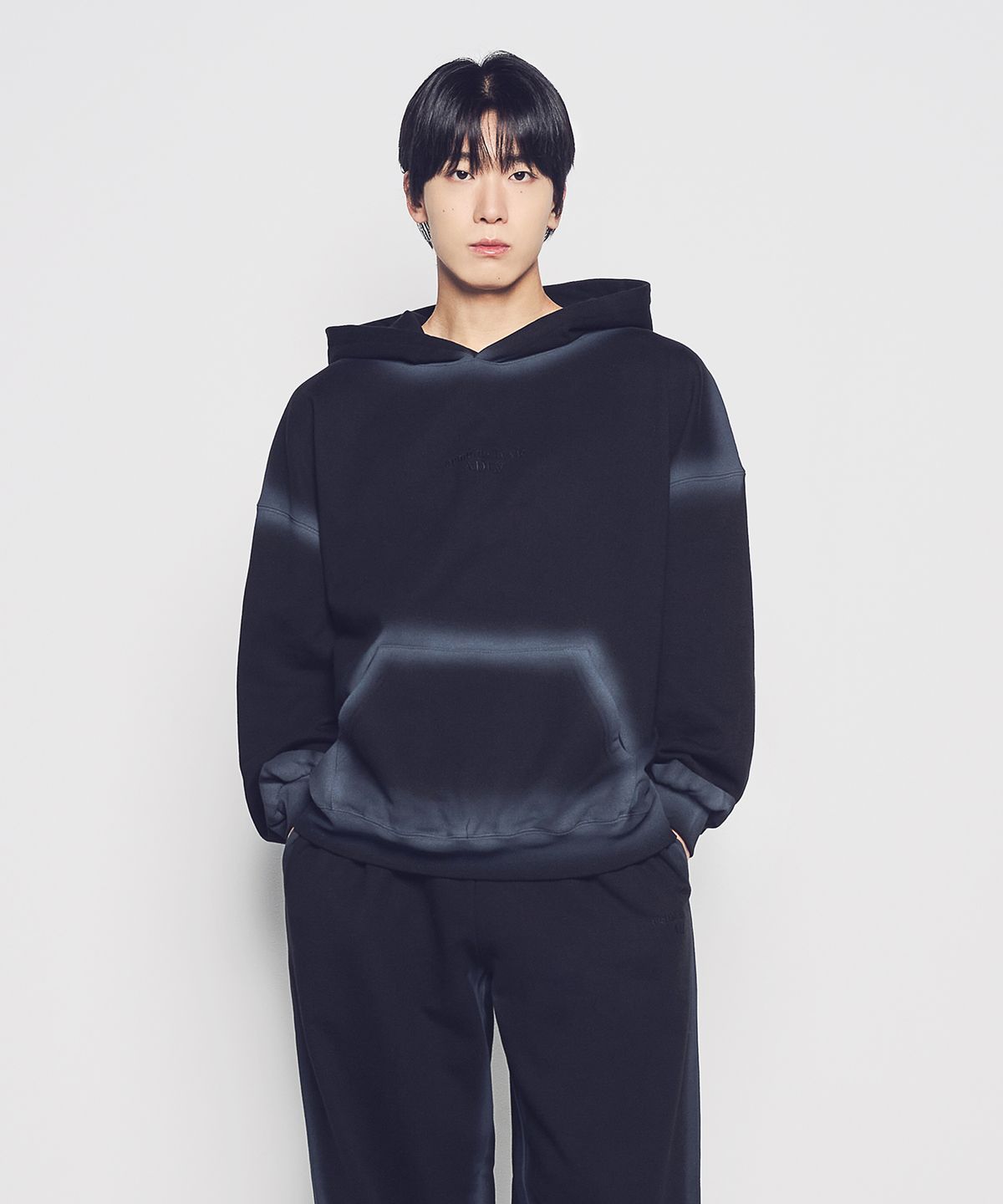아크메드라비(ACME DE LA VIE) LINE HAND SPRAY HOODIE (3 COLOR)
