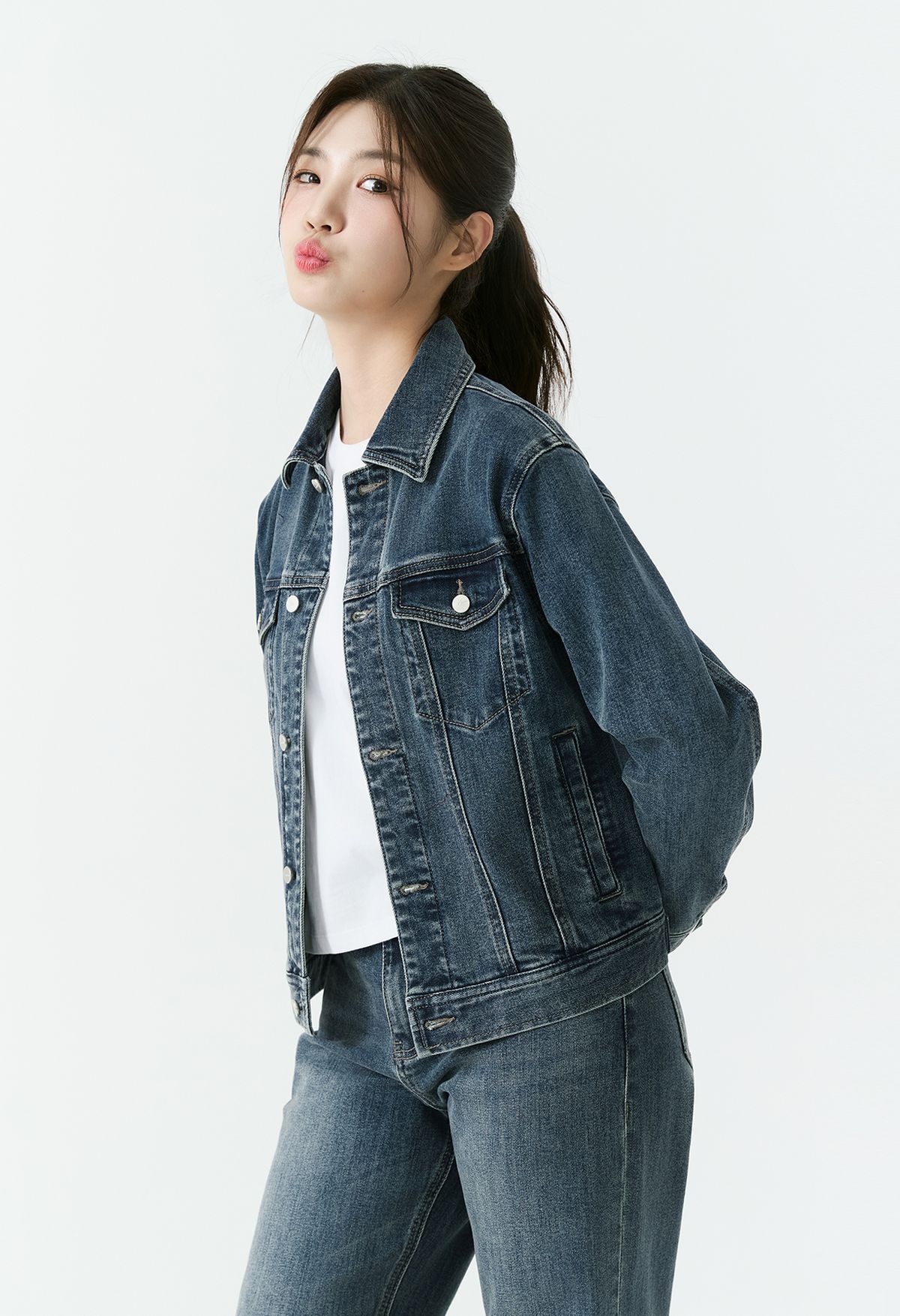 잠뱅이(JAMBANGEE) 유니) 다크 인디고 스판 데님 트러커 DJ AP3DDJ641-DB