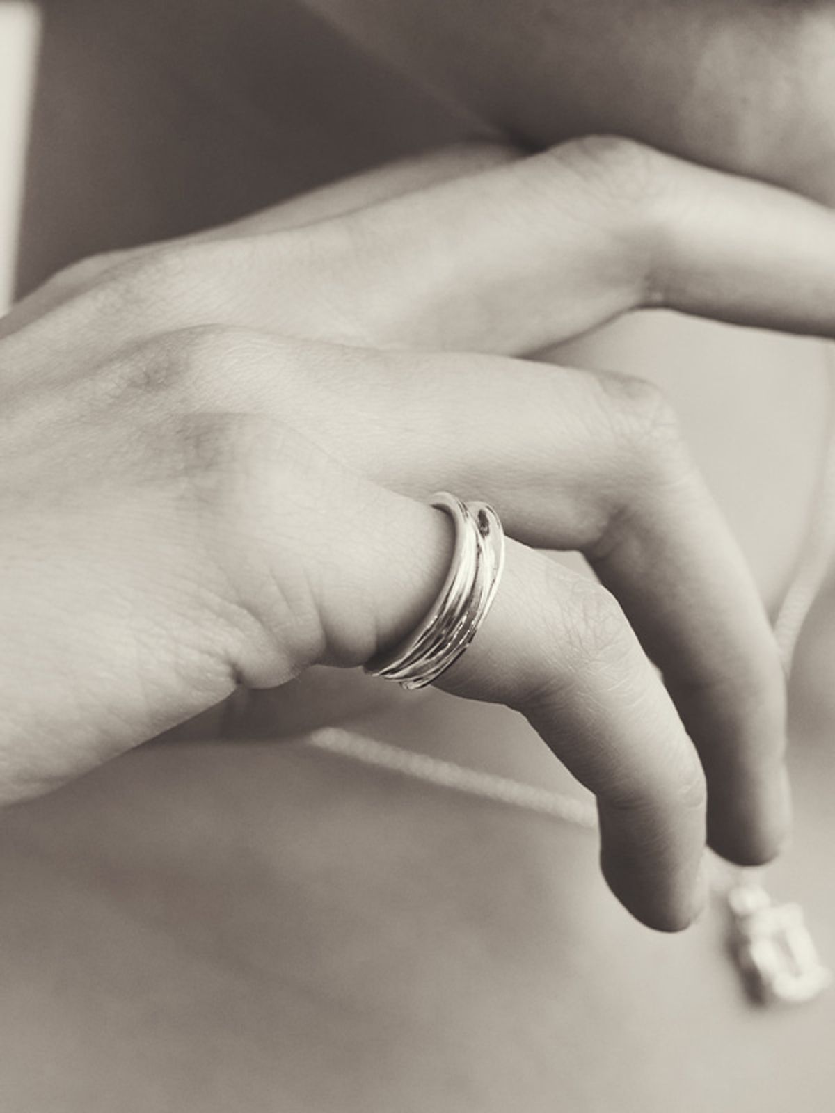 플릿(FLIT) SAND DUNE TWIST RING