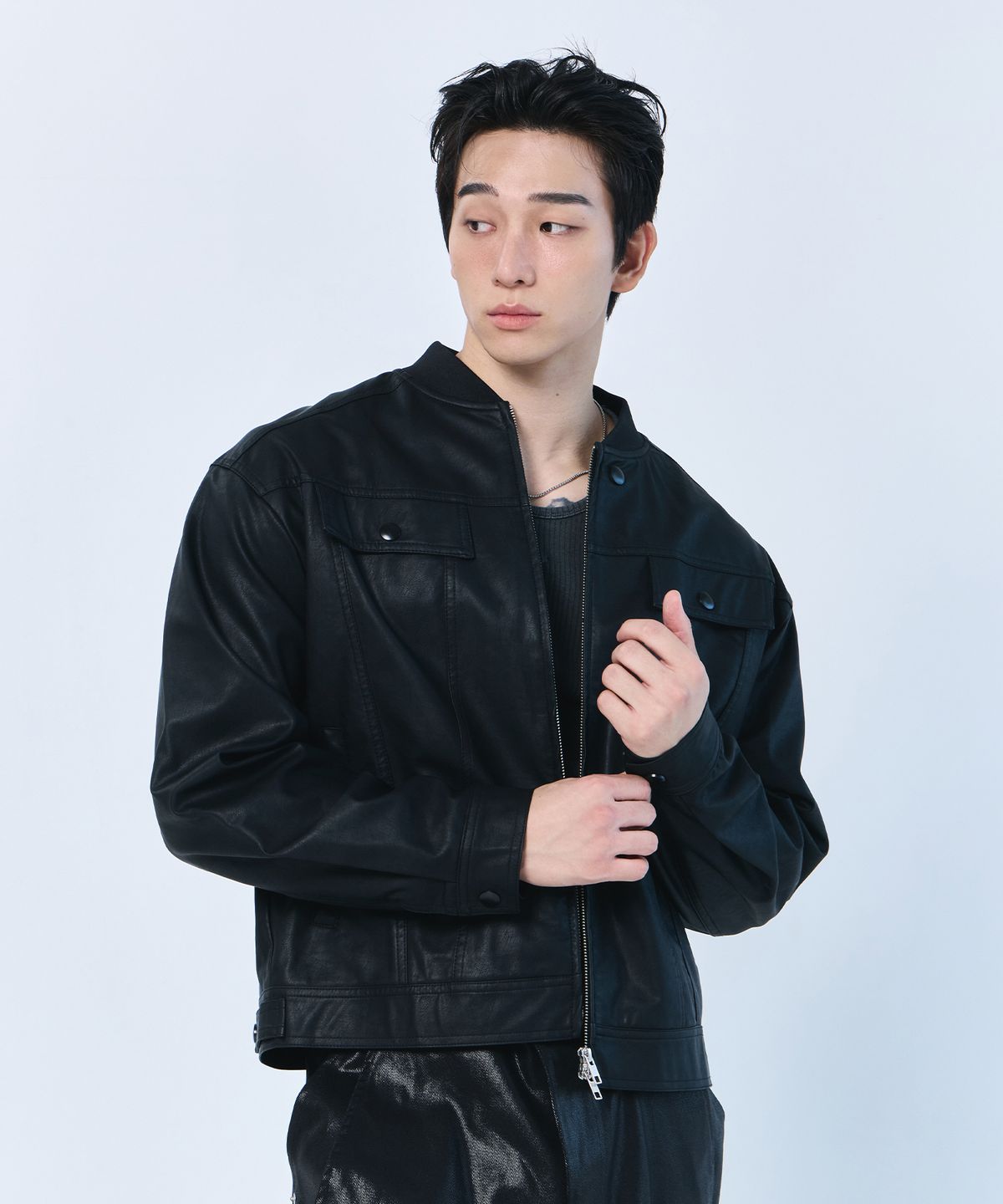 나인제트(NINEZ) 포켓 크롭 레더 자켓