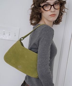 리프 클래식 스웨이드 숄더백_모스그린